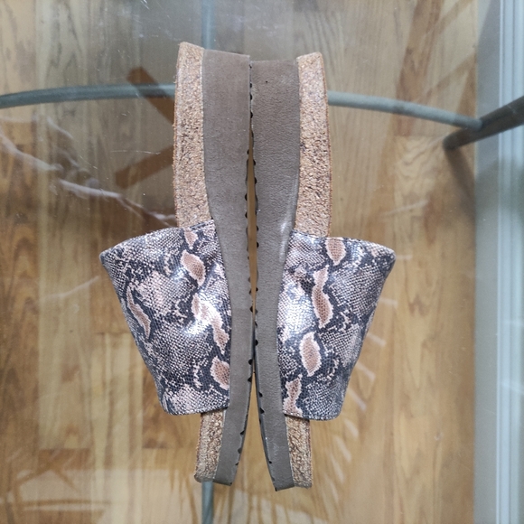 Naot Epanema Slide Sandals Python Print 39/8 - Picture 3 of 9